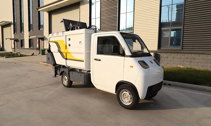 純電動后裝垃圾車到貨客戶現場，助力城市環境衛生提升